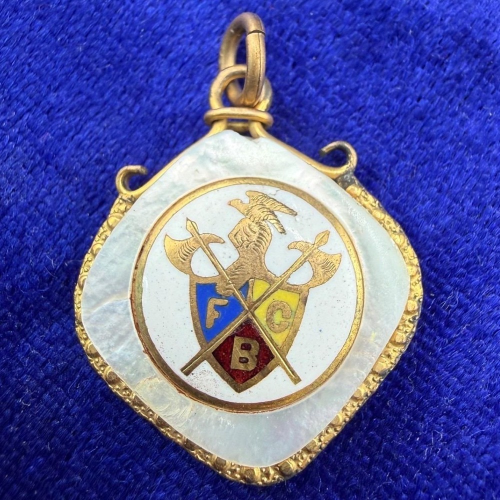 Vintage Estate Knights of Pythias FCB Pendant Mother of Pearl Enamel Gold Tone